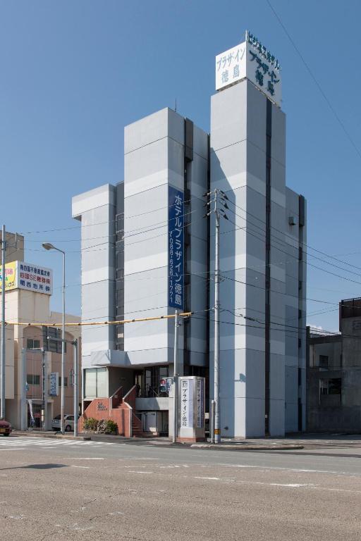 Hotel Plaza Inn Tokushima Exterior photo